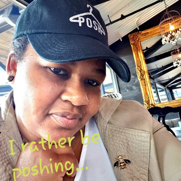 Meet your Posher, Angel - Picture 4 of 8